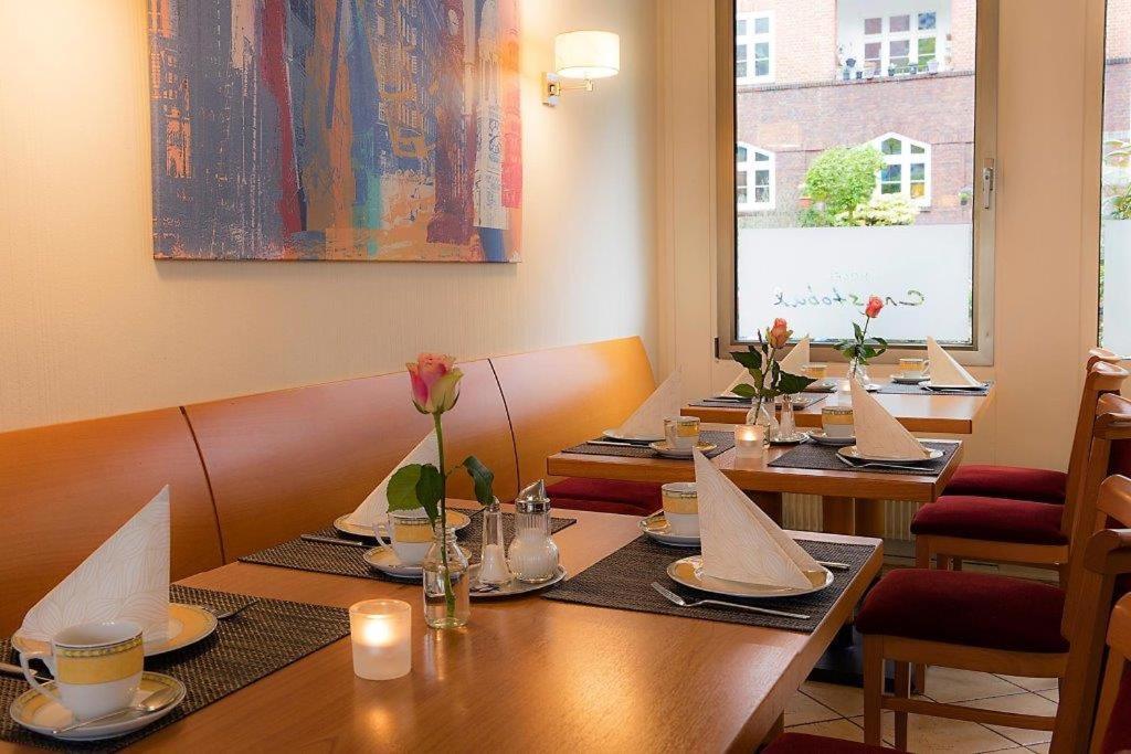 Hotel Cristobal Hamburg Bagian luar foto