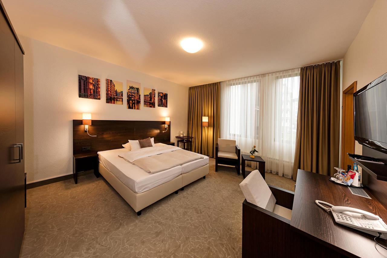 Hotel Cristobal Hamburg Bagian luar foto